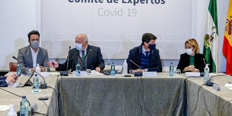 La Junta propone la obligación de pasaporte Covid para entrar en hospitales y residencias 1 Comité de Expertos de Andalucía