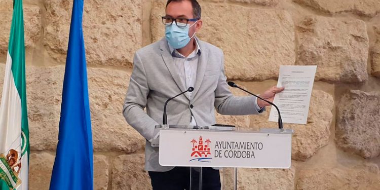 El PSOE de Córdoba denuncia que el Ayuntamiento “debe casi 12 millones en facturas pendientes" 1 jose antonio romero concejal psoe cordoba