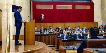 La atención primaria saca los colores al ejecutivo de Juanma Moreno