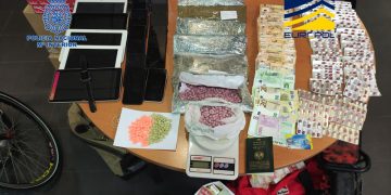 trafico ilicito migrantes detenidos almeria jaen