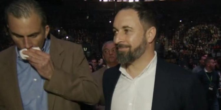 El ultraderechista Ortega Smith insta a Juanma Moreno a "aprender de Mañueco" 1 El ultraderechista Ortega Smith insta a Juanma Moreno a «aprender de Mañueco»