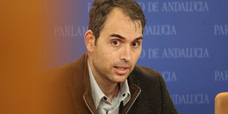 IU acusa Moreno de "no gobernar" mientras especula con las elecciones 1 IU acusa Moreno de «no gobernar» mientras especula con las elecciones