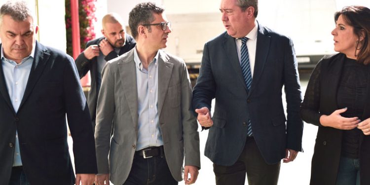 Bolaños defiende el equilibrio entre CCAA de los PGE 1 Bolaños asegura que el PSOE está «volcado» con los comicios andaluces frente a la extrema confianza de Moreno