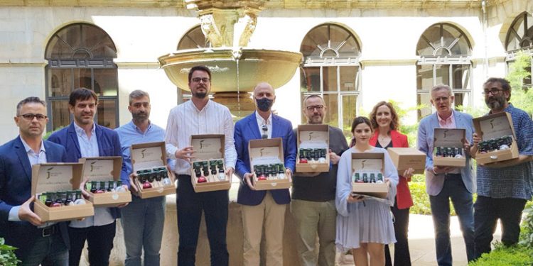 Los AOVE 'Jaén Selección' 2022 se promocionarán entre un millar de restauradores de Eurotoques España 1 Los AOVE ‘Jaén Selección’ 2022 se promocionarán entre un millar de restauradores de Eurotoques España