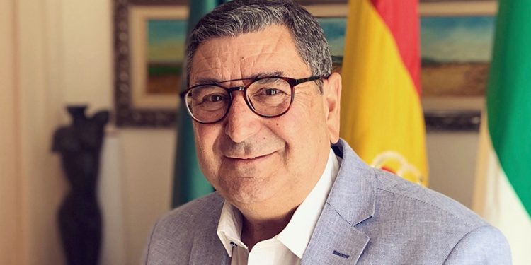 Antonio Moreno Ferrer: «La Junta de Andalucía del PP no ha tenido en cuenta a Vélez-Málaga ni a la Axarquía»