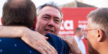 Espadas recuerda a Feijóo que el PP no dejó gobernar al PSOE, ganador de las elecciones andaluzas en 2018
