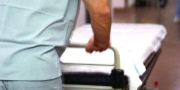 El Defensor del Pueblo admite la queja de CSIF sobre las funciones «obsoletas y sexistas» del colectivo de celadores