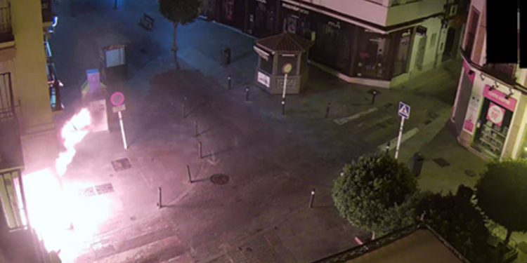 Detenida por un incendio en un establecimiento de moda en Los Palacios 1 incendio tienda moda los palacios sevilla