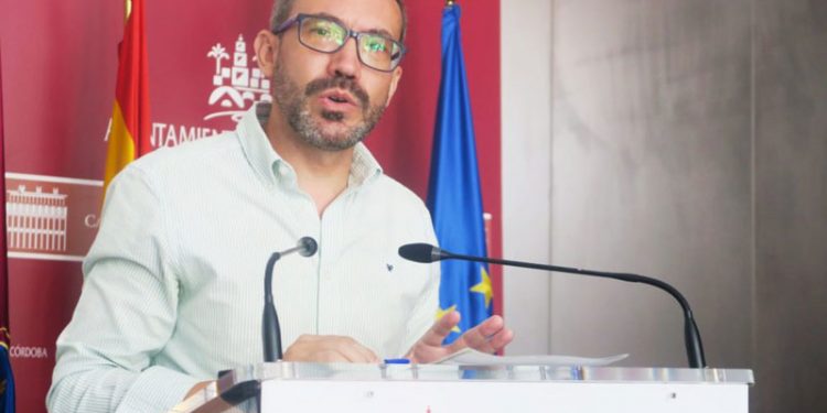El PSOE denuncia el abuso de contratos menores en el Ayuntamiento de Córdoba 1 romero portavoz psoe ayuntamiento cordoba