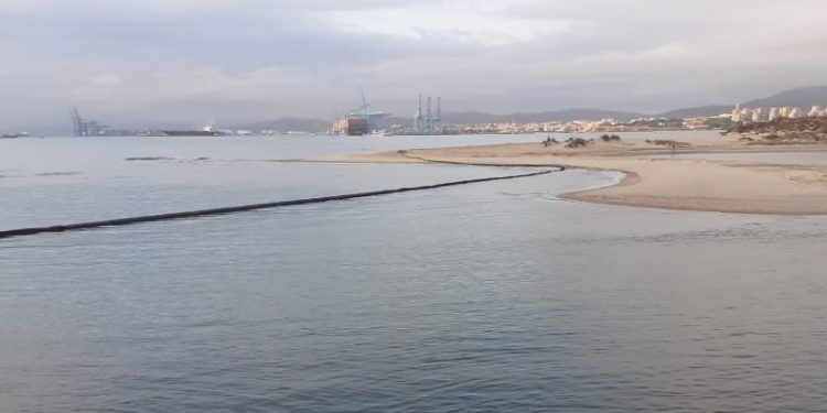 Nuevos vertidos del OS35 provocan la activación del Plan de Emergencia